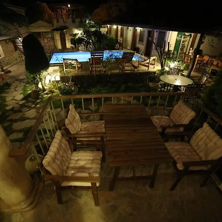 Akropolis Hotel