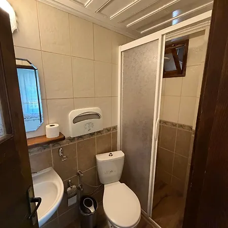 Akropolis 3*