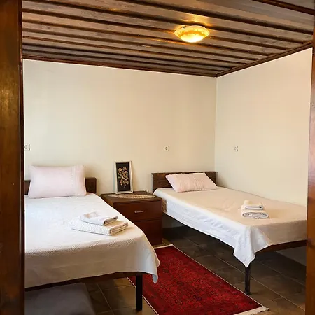 Akropolis Hotel 3*
